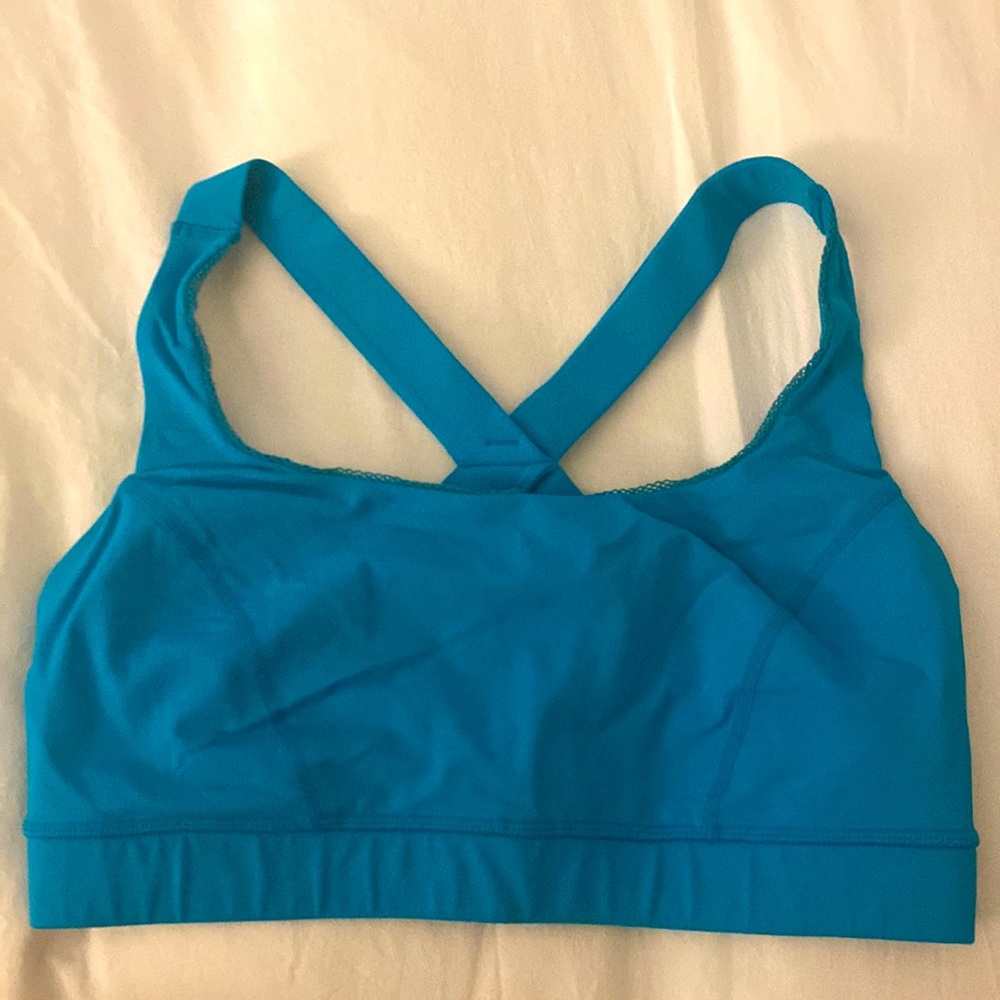 Lululemon teal sports bra